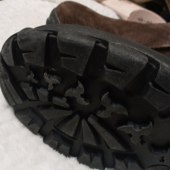 Duluth trading co. Men's brown Suede Slip on leather uppers Hiking walking shoes - Picture 3 of 11